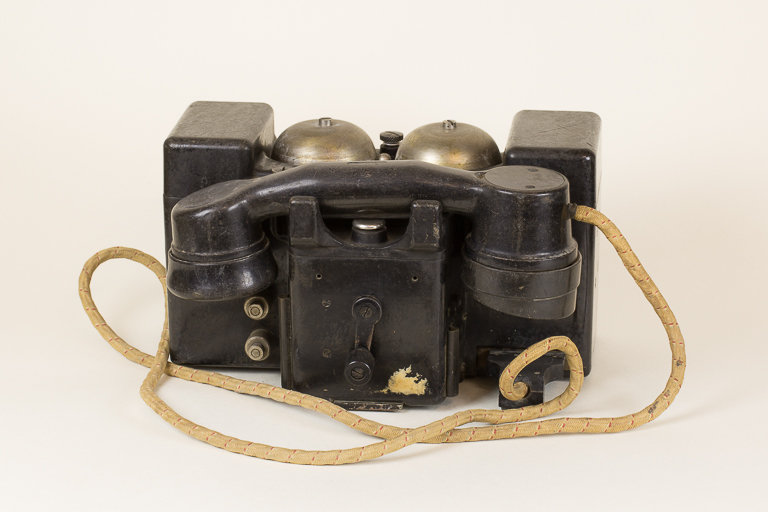 telefono inglese da campo